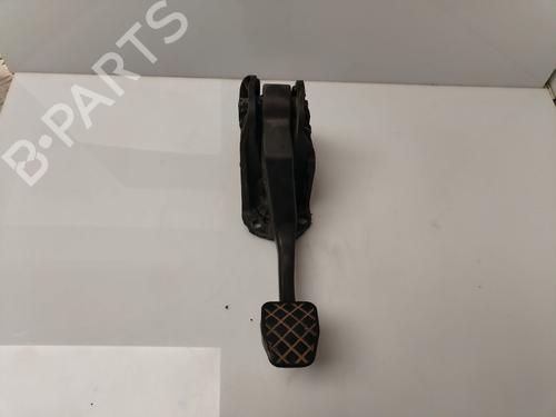 Pédale d'embrayage VW CADDY III Box Body/MPV (2KA, 2KH, 2CA, 2CH) 1.6 TDI (75 hp) 30945911