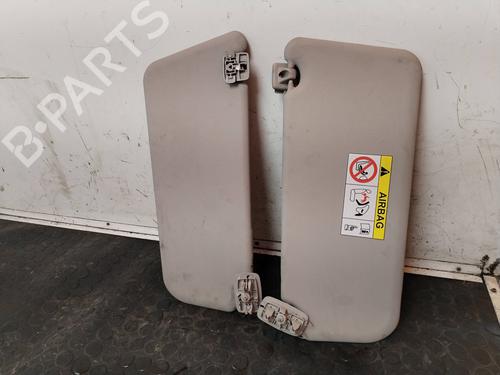 Used Right sun visor Right sun visor 17504382 17504382