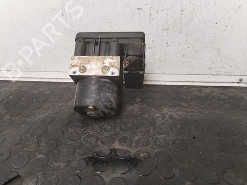 Pompe ABS FORD FIESTA V (JH_, JD_) 1.4 16V (80 hp) 17503861