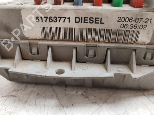 Fuse box FIAT DOBLO MPV (119_, 223_) 1.3 JTD | BP17505550E1