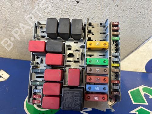 Used Fuse box FIAT 500 (312_) 1.2 LPG (312AXA1A) (69 hp) 25143465