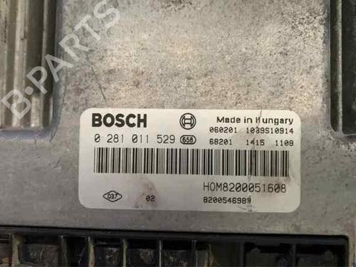 Used Engine control unit (ECU) RENAULT TRAFIC II Van (FL) [2001-2025]  17506002