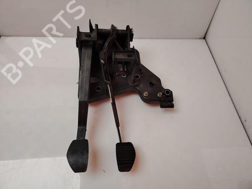 Used Clutch pedal Clutch pedal 37161588 37161588