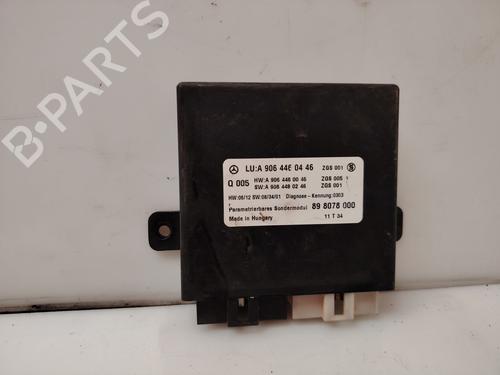 Used Electronic module MERCEDES-BENZ SPRINTER 3-t Bus (B906) [2006-2019]  32526421