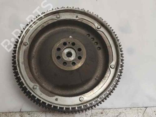 Used Flywheel NISSAN CABSTAR (F24M, F24W) 35.14 DCI, 45.14 DCI 2.5 (F24M) (136 hp) 20165604