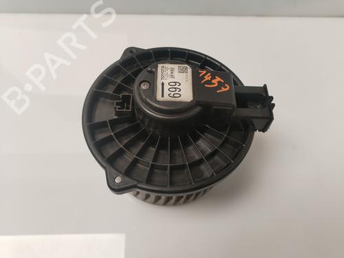 Used Heater blower motor TOYOTA RAV 4 II (_A2_) 2.0 4WD (ACA21, ACA20) (150 hp) 30946545