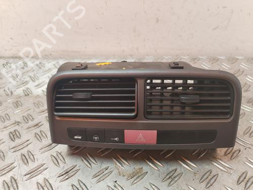 Used Air vent FIAT PUNTO (188_) 1.4 (95 hp) 30943114