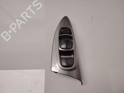 Used Left front window switch Left front window switch NISSAN JUKE (F15) 1.5 dCi (110 hp) 34225354 34225354