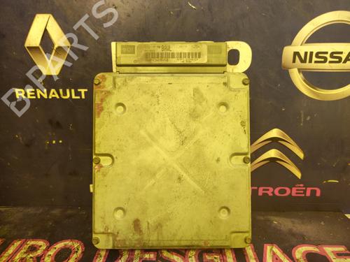 Calculateur moteur (ecu) FORD FOCUS I (DAW, DBW) 1.8 DI / TDDi (75 hp) 17508688