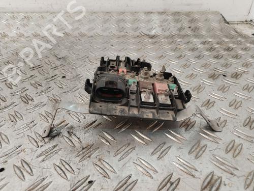 Used Fuse box Fuse box 37034774 37034774