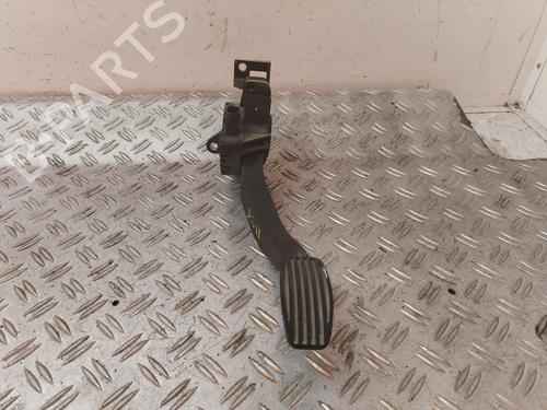 Pedal IVECO DAILY VI Van [2014-2025]  25470036
