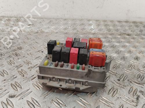 Sikringsdåse ALFA ROMEO GT (937_) 1.9 JTD (937CXN1B) (150 hp) 26334829