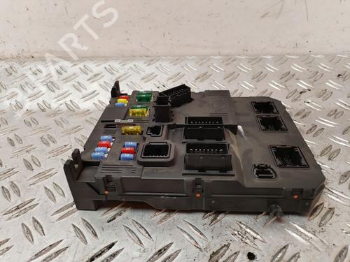 Fuse box PEUGEOT 407 (6D_) | BP30943662E1