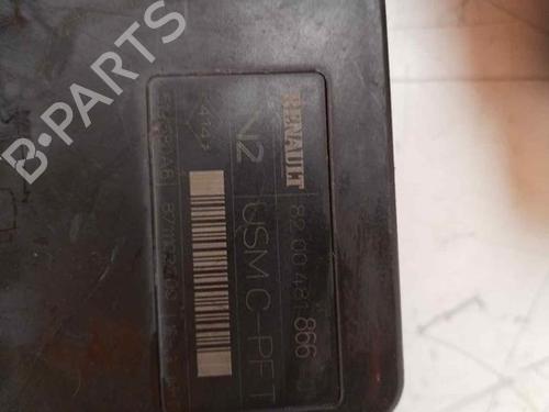 Zekeringkast RENAULT MEGANE II (BM0/1_, CM0/1_) 1.5 dCi (BM1E, CM1E) | BP17859555E1