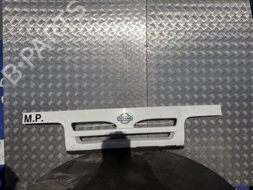 Used Grille Grille 39249458 39249458