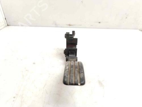 Pedal RENAULT MEGANE III Hatchback (BZ0/1_, B3_) 1.5 dCi (BZ09, BZ0D, BZ1W, BZ29, BZ14) (110 hp) 23849510