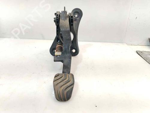 Used Clutch pedal RENAULT CLIO V (B7_) 1.5 Blue dCi 85 (B7AG) (86 hp) 23229313