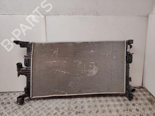 Used Water radiator Water radiator MERCEDES-BENZ SPRINTER 3,5-t Van (B906) 315 CDI (906.631, 906.633, 906.635, 906.637) (150 hp) 33802030 33802030