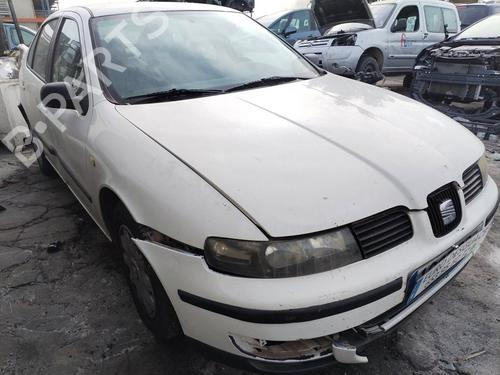 Left front window switch SEAT LEON (1M1) | BP30944495I27