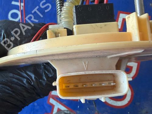 Fuel pump RENAULT MASTER III Van (FV) 2.3 dCi 100 RWD (FV0B, FV0H, FV0K) | BP32317636M76 