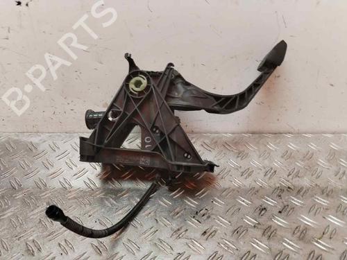 Used Clutch pedal SEAT LEON ST (5F8) [2012-2020]  19541730
