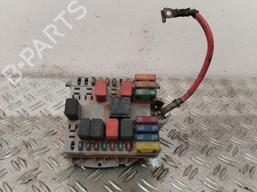 Used Fuse box Fuse box FIAT PUNTO Hatchback Van (188_) 1.2 60 (60 hp) 25143481 25143481