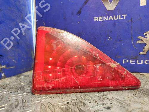 Used Rear center light RENAULT MASTER III Van (FV) 2.3 dCi 125 RWD (FV0C, FV0D, FV0H, FV0J, FV0A, FV0K) (125 hp) 17500360