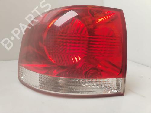 Fanale posteriore sinistro VW TOUAREG (7LA, 7L6, 7L7) 2.5 R5 TDI (174 hp) 31370662