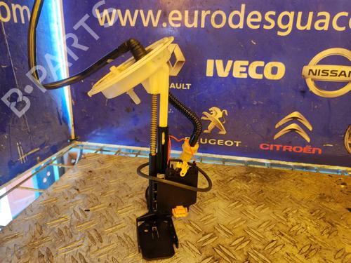 Used Fuel pump BMW 5 (E60) 530 d (231 hp) 17499753