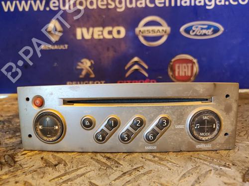 Used Radio RENAULT GRAND SCÉNIC II (JM0/1_) 1.5 dCi (JM1E) (106 hp) 17499635