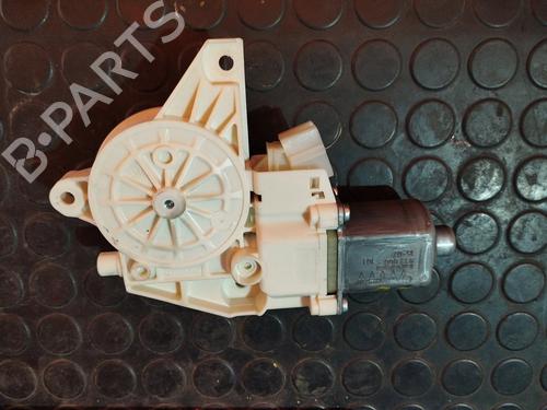Used Right front window motor MERCEDES-BENZ A-CLASS (W176) A 250 (176.044) (211 hp) 17625156