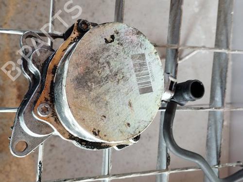 Used Vacuum pump RENAULT TRAFIC II Platform/Chassis (EL) 2.0 dCi 90 (EL0H, EL00, EL01, EL0M, EL0P, EL0S) (90 hp) 17500658