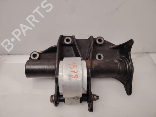 Support de moteur RENAULT MASTER II Van (FD) 3.0 dCi 140 (FD0T, FD0S, FD2T, FD3S, FD8S) (136 hp) 31858699