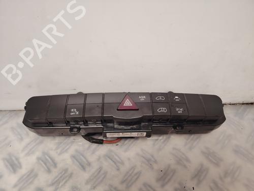 Advarselsbryter Advarselsbryter MERCEDES-BENZ SPRINTER 3,5-t Van (B906) 313 CDI (906.631, 906.633, 906.635, 906.637) (129 hp) 33891276 33891276