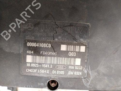 Pompe ABS MERCEDES-BENZ CLK Convertible (A209) CLK 240 (209.461) | BP17504003M43