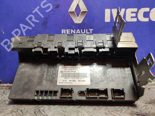 Zekeringkast MERCEDES-BENZ C-CLASS (W203) C 200 CDI (203.004) (102 hp) 17500610