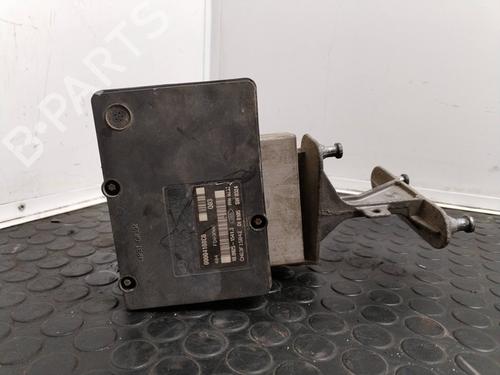 Pompe ABS MERCEDES-BENZ CLK Convertible (A209) CLK 240 (209.461) (170 hp) 17504003