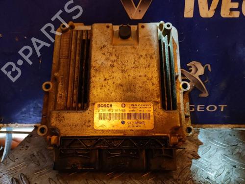 Used Engine control unit (ECU) RENAULT MASTER III Van (FV) 2.3 dCi 130 RWD (FV01, FV10, FV11, FV12) (130 hp) 17499897