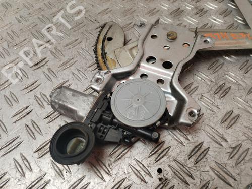 Rudehejsemekanisme Højre foran SUZUKI SWIFT III (MZ, EZ) | BP30945334C23