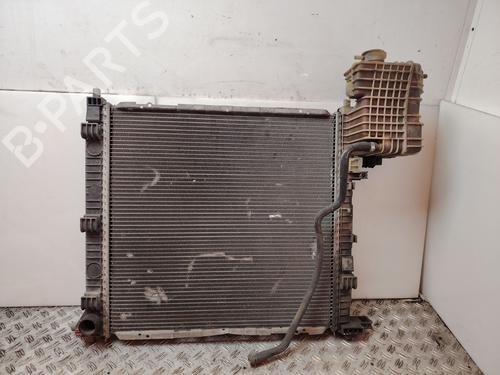 Used Water radiator Water radiator MERCEDES-BENZ SPRINTER 3,5-t Van (B906) 315 CDI (906.631, 906.633, 906.635, 906.637) (150 hp) 33802032 33802032