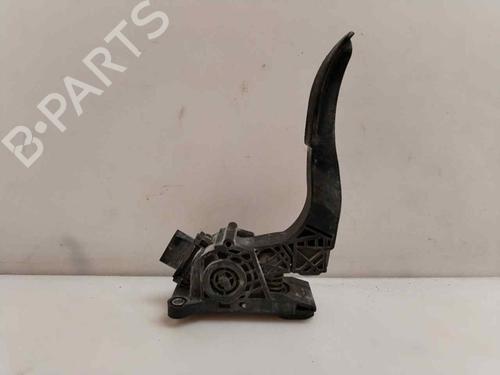 Używane Pedał MERCEDES-BENZ VITO Van (W447) 114 CDI (447.601, 447.603, 447.605) (136 hp) 30942766