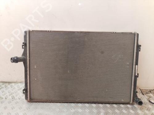 Køler SEAT LEON (1P1) | BP30943880M31