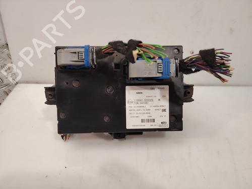 Caja reles / fusibles IVECO DAILY VI Platform/Chassis [2014-2026]  32172659