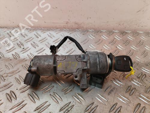 Used Ignition barrel TOYOTA AVENSIS Saloon (_T25_) 2.0 D-4D (CDT250_, CDT250R) (116 hp) 30943052