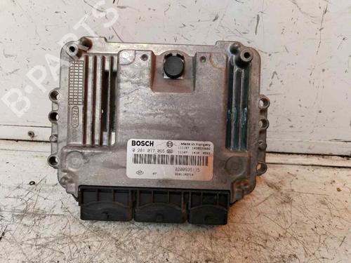 Motorstyringsenhet OPEL VIVARO A Van (X83) [2001-2015]  18075739