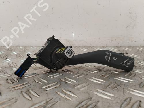 Used Steering column stalk SEAT LEON (1P1) [2005-2013]  25288508