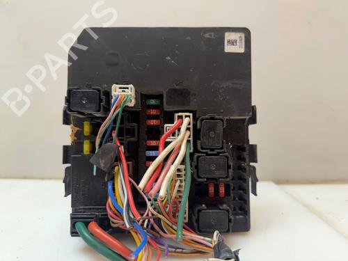 fuse-box-nissan-nv200-evalia-bus-2010-38936851 main image