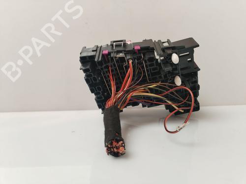 Fuse box VW TOURAN (5T1) | BP31600745E1
