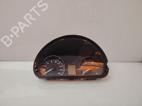 Used Instrument cluster Instrument cluster MERCEDES-BENZ SPRINTER 3-t Van (B906) [2006-2018] 33272240 33272240