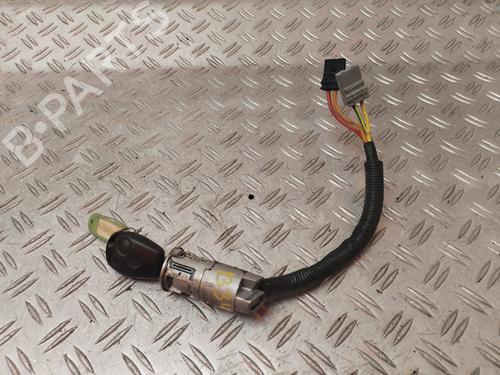 Used Ignition barrel RENAULT TRAFIC III Van (FG_) [2014-2025]  30944580